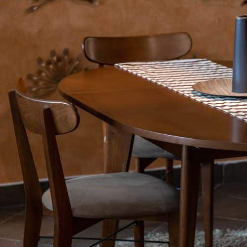 TABLE cologne.1jpg