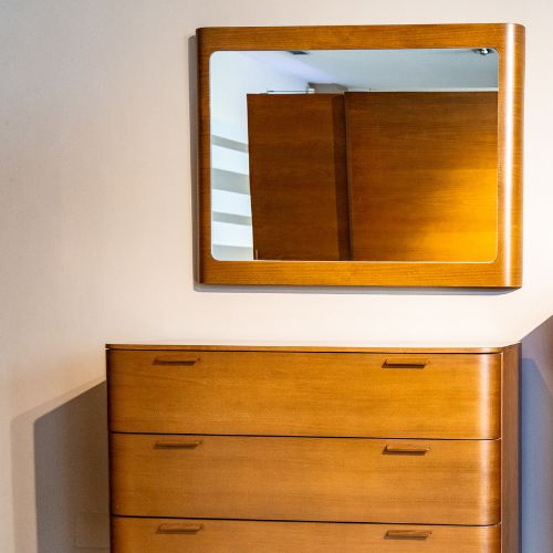 cac florence.jpg1.jpg1 chambre à coucher florence table de nuit commode avec miroir et lit avec mécanisme tapissier