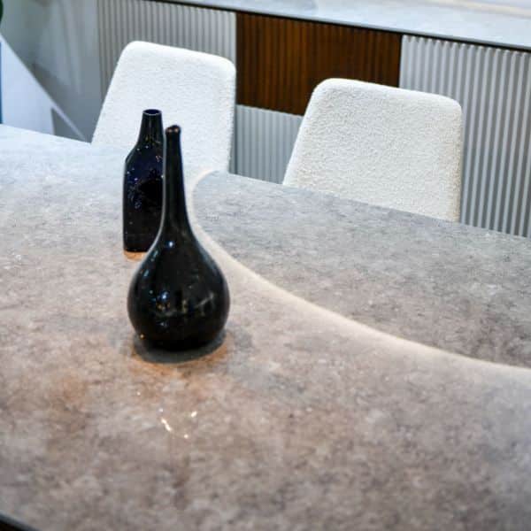 table everest coin arrondi 2 table-everest-coin-arrond